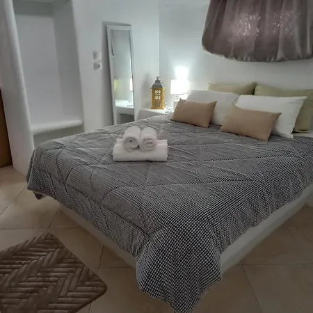 Granny's ,mini For 4 * Mesariá